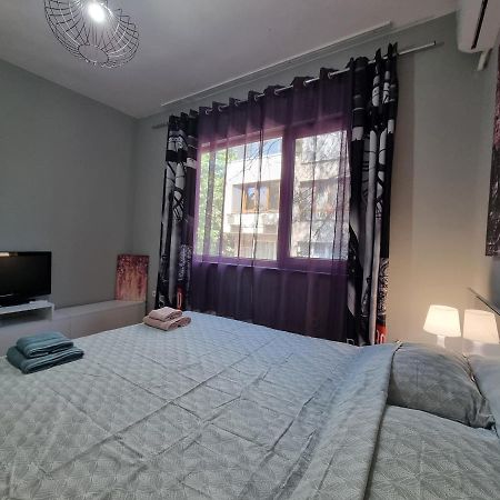 Reni'S Apartment-With Private Parking In Center Burgas Exterior foto