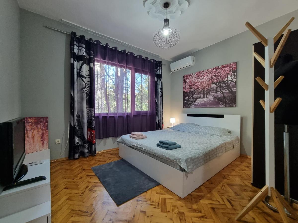 Reni'S Apartment-With Private Parking In Center Burgas Exterior foto