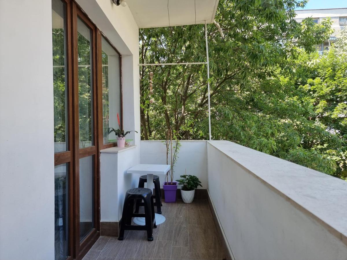Reni'S Apartment-With Private Parking In Center Burgas Exterior foto