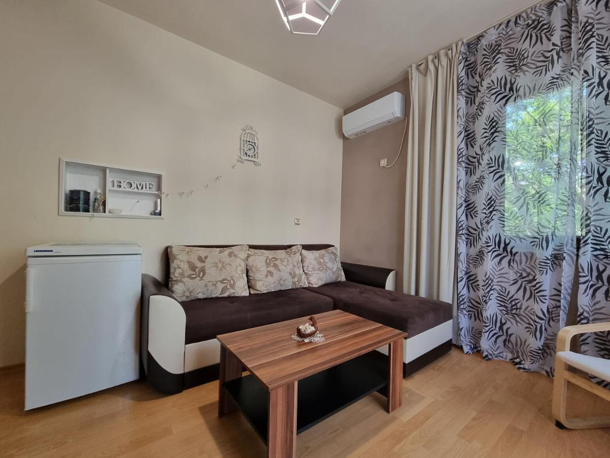 Reni'S Apartment-With Private Parking In Center Burgas Exterior foto