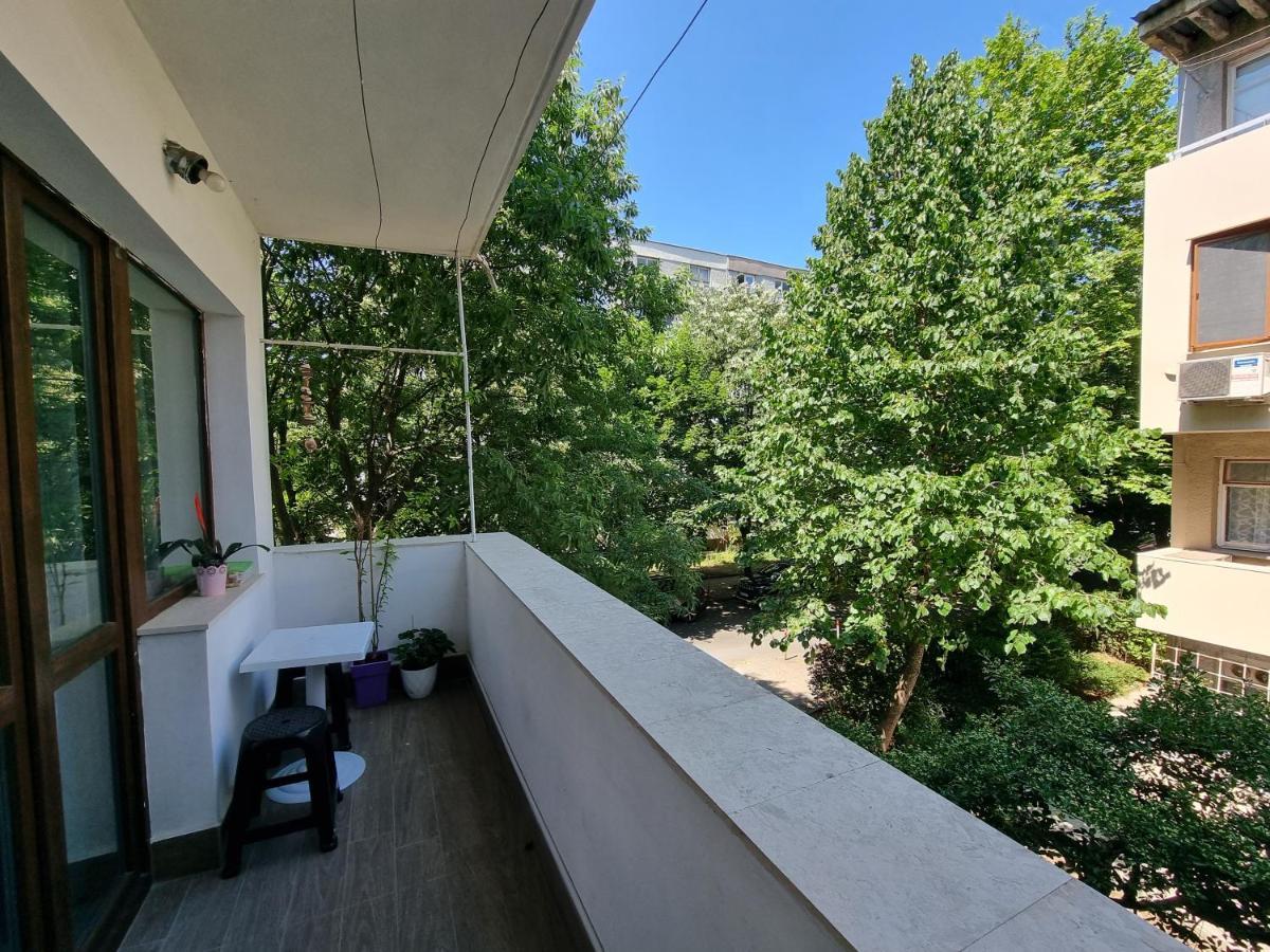 Reni'S Apartment-With Private Parking In Center Burgas Exterior foto