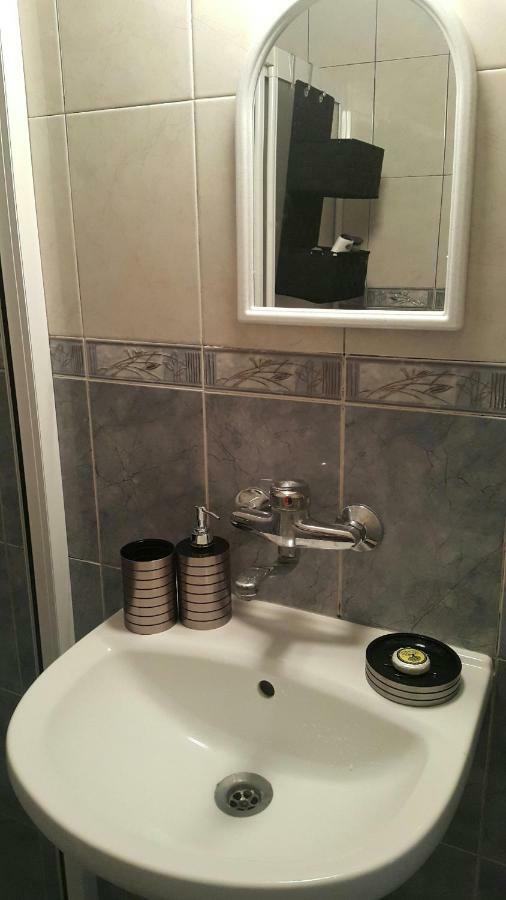 Reni'S Apartment-With Private Parking In Center Burgas Exterior foto